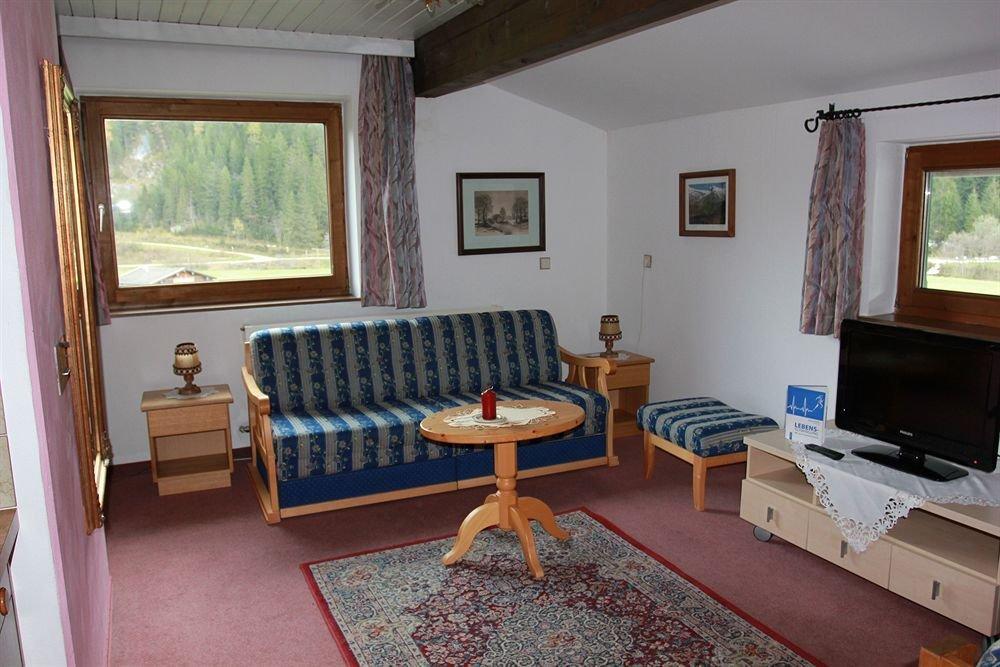 Hotel Hoehlenstein Тукс Экстерьер фото