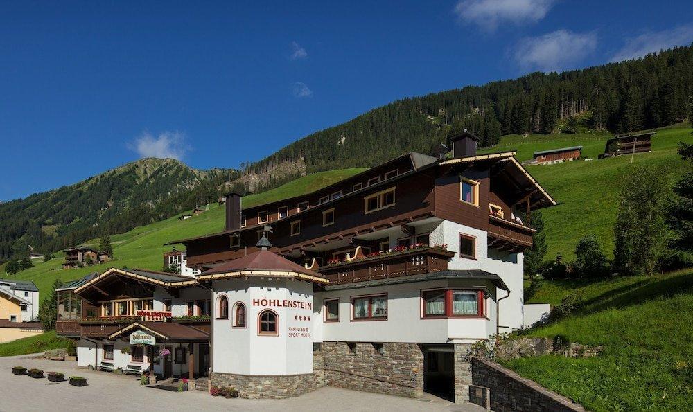 Hotel Hoehlenstein Тукс Экстерьер фото