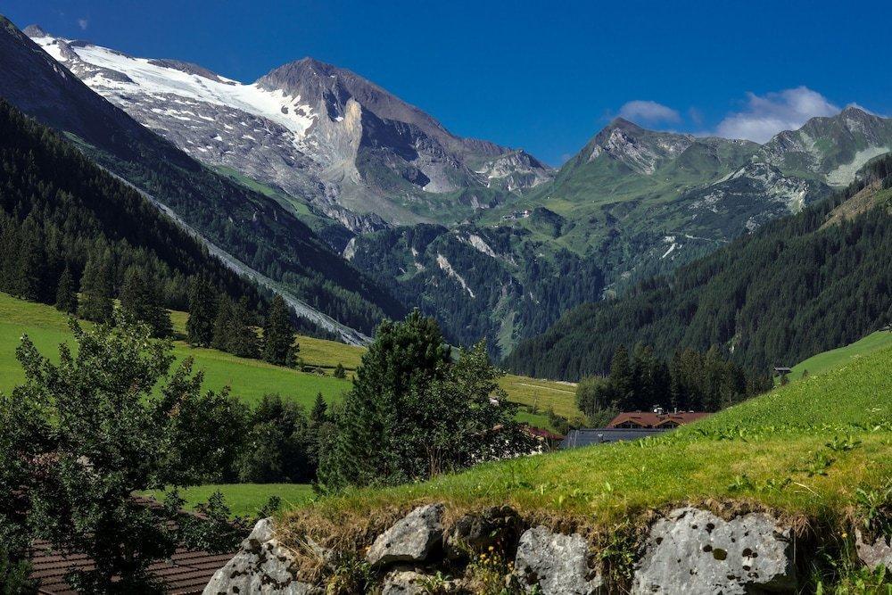 Hotel Hoehlenstein Тукс Экстерьер фото