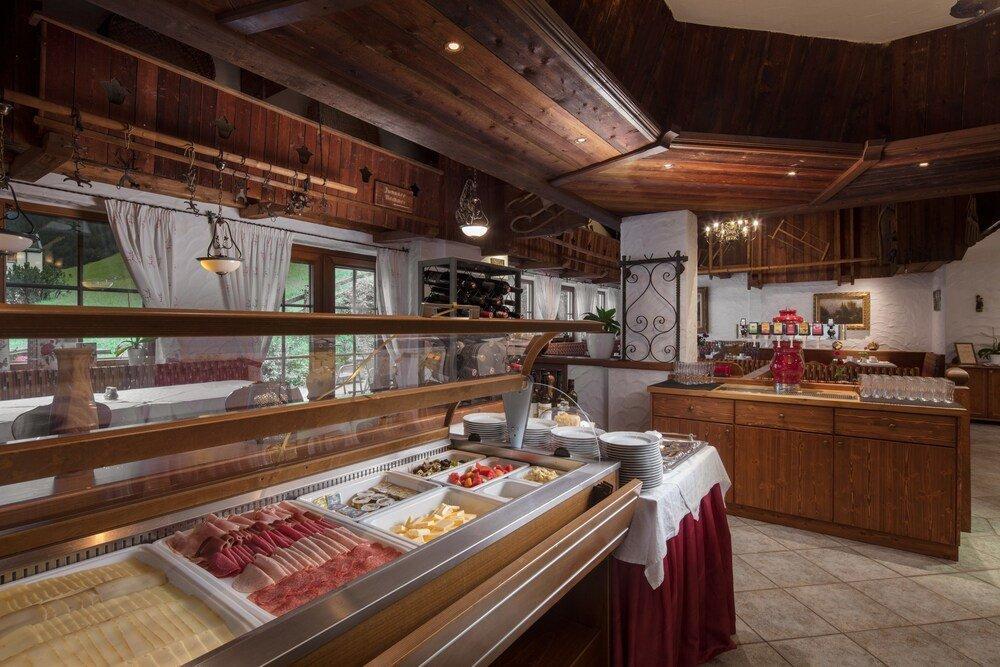 Hotel Hoehlenstein Тукс Экстерьер фото