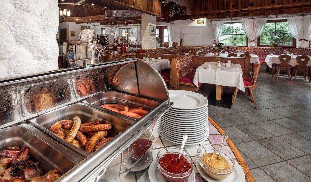 Hotel Hoehlenstein Тукс Экстерьер фото