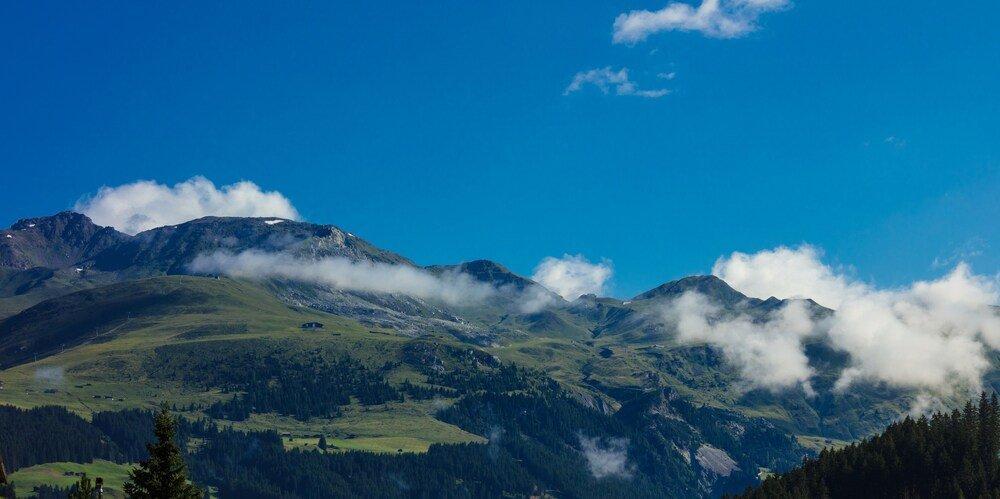 Hotel Hoehlenstein Тукс Экстерьер фото