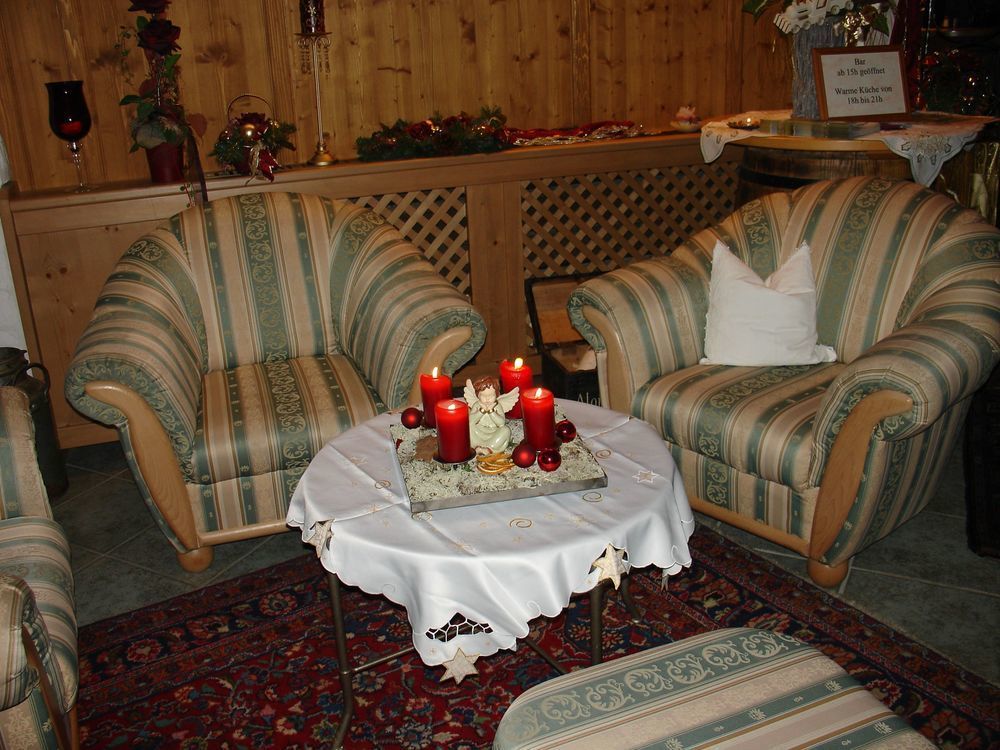 Hotel Hoehlenstein Тукс Экстерьер фото