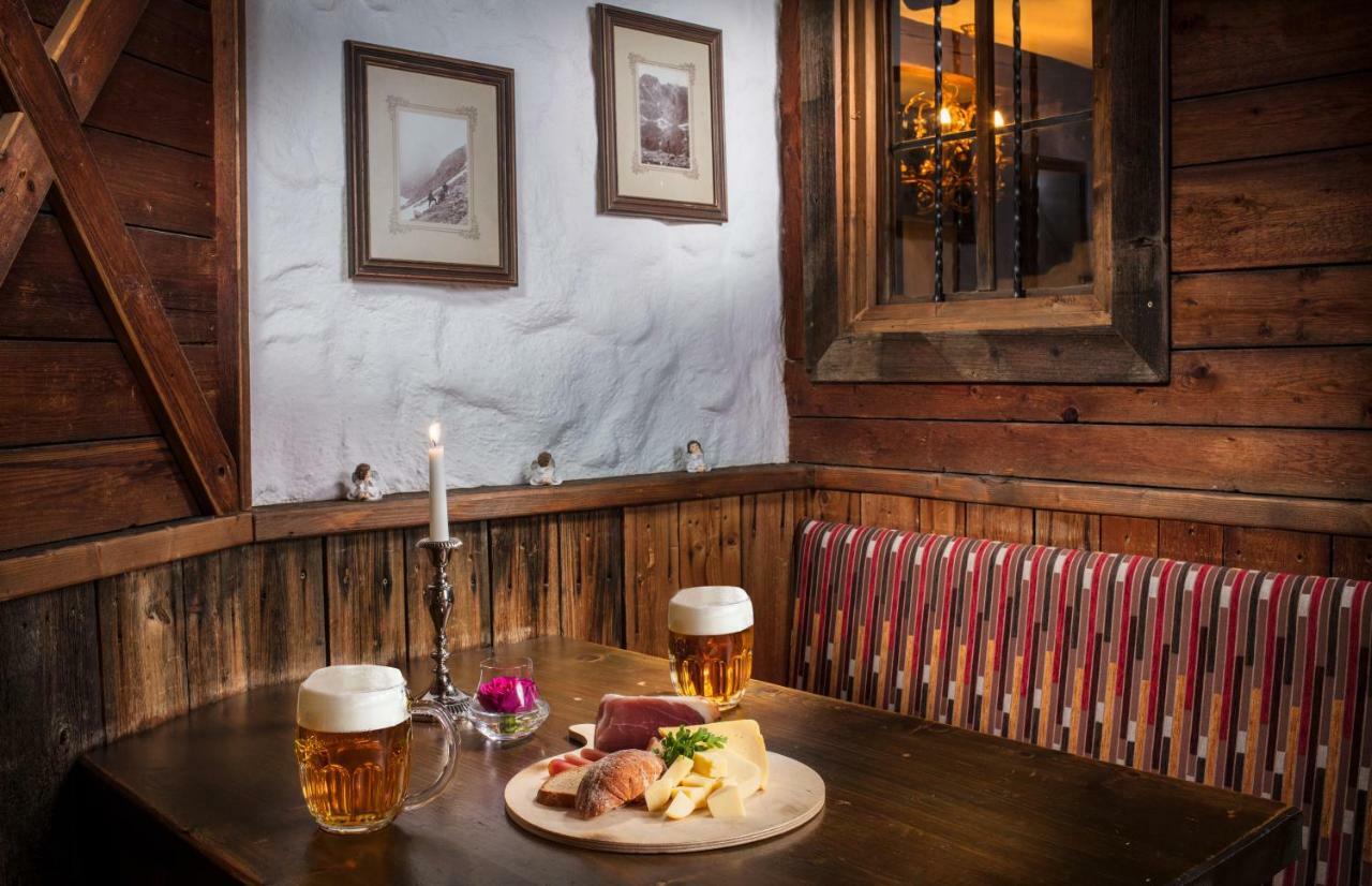 Hotel Hoehlenstein Тукс Экстерьер фото