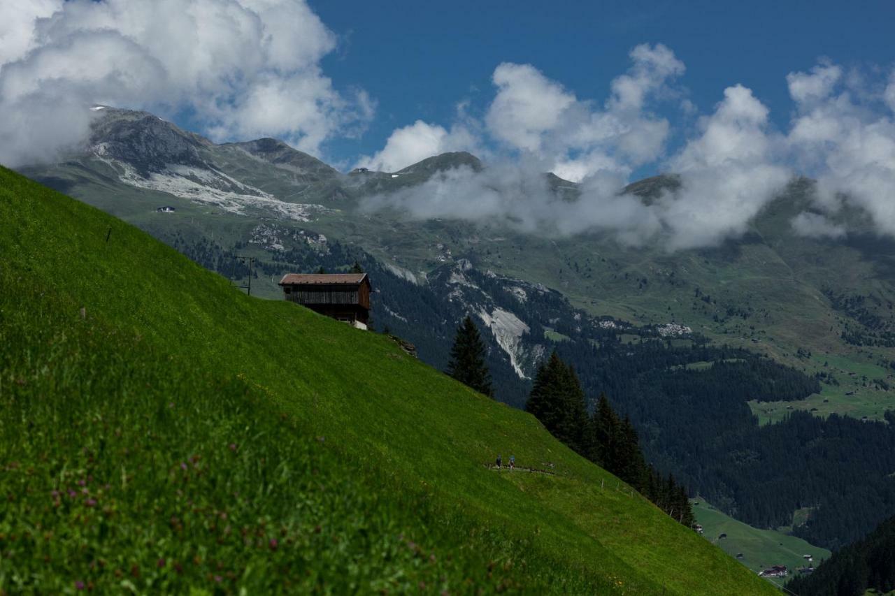 Hotel Hoehlenstein Тукс Экстерьер фото