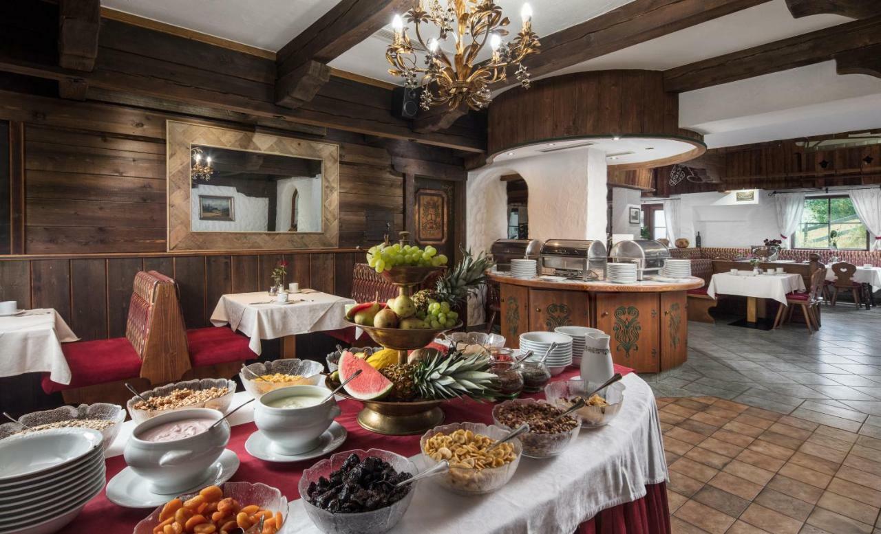 Hotel Hoehlenstein Тукс Экстерьер фото