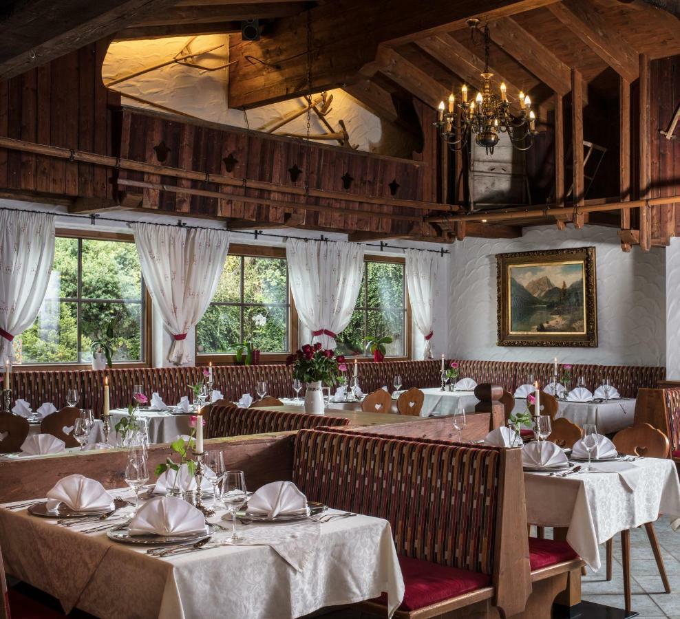 Hotel Hoehlenstein Тукс Экстерьер фото