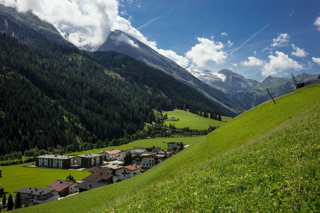 Hotel Hoehlenstein Тукс Экстерьер фото